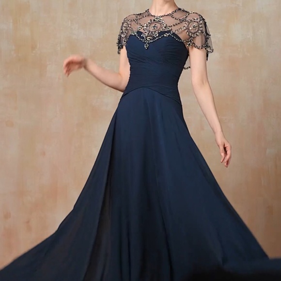 Gray Size 18 A-Line Gown - Picture 3 of 5